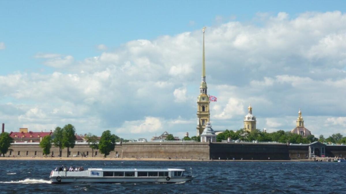 В Петропавловской крепости открылся фестиваль «Чудо света»