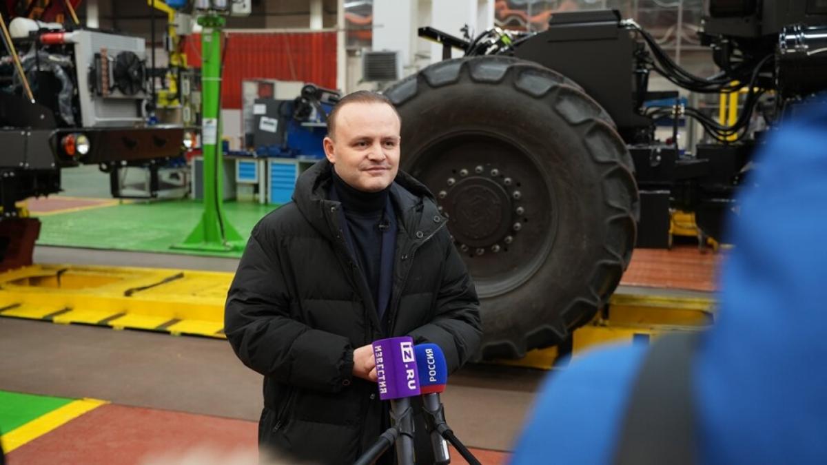 В Санкт-Петербурге кандидат в президенты Владислав Даванков предложил ускорить роботизацию российской промышленности