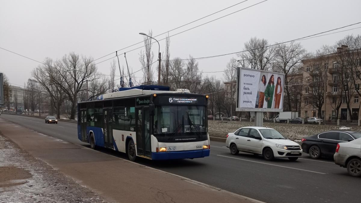 Стоимость проезда в общественном транспорте Петербурга в 2024 году не изменится