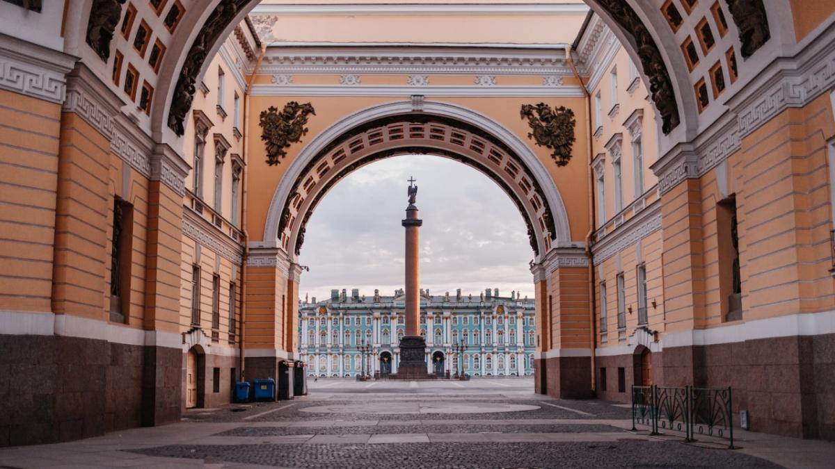 70 новых общественных пространств благоустроят в Петербурге в 2023 году