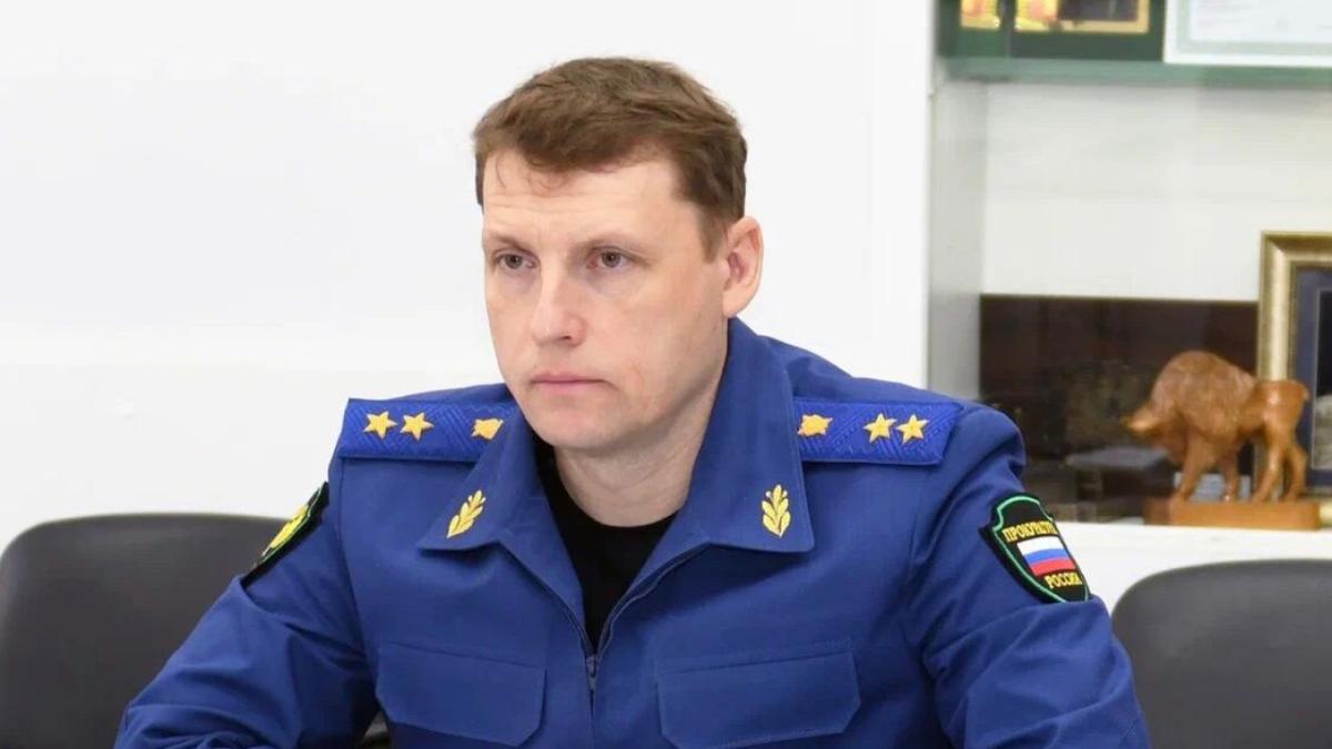 Виктор Мельник провел прием жителей Кронштадтского района